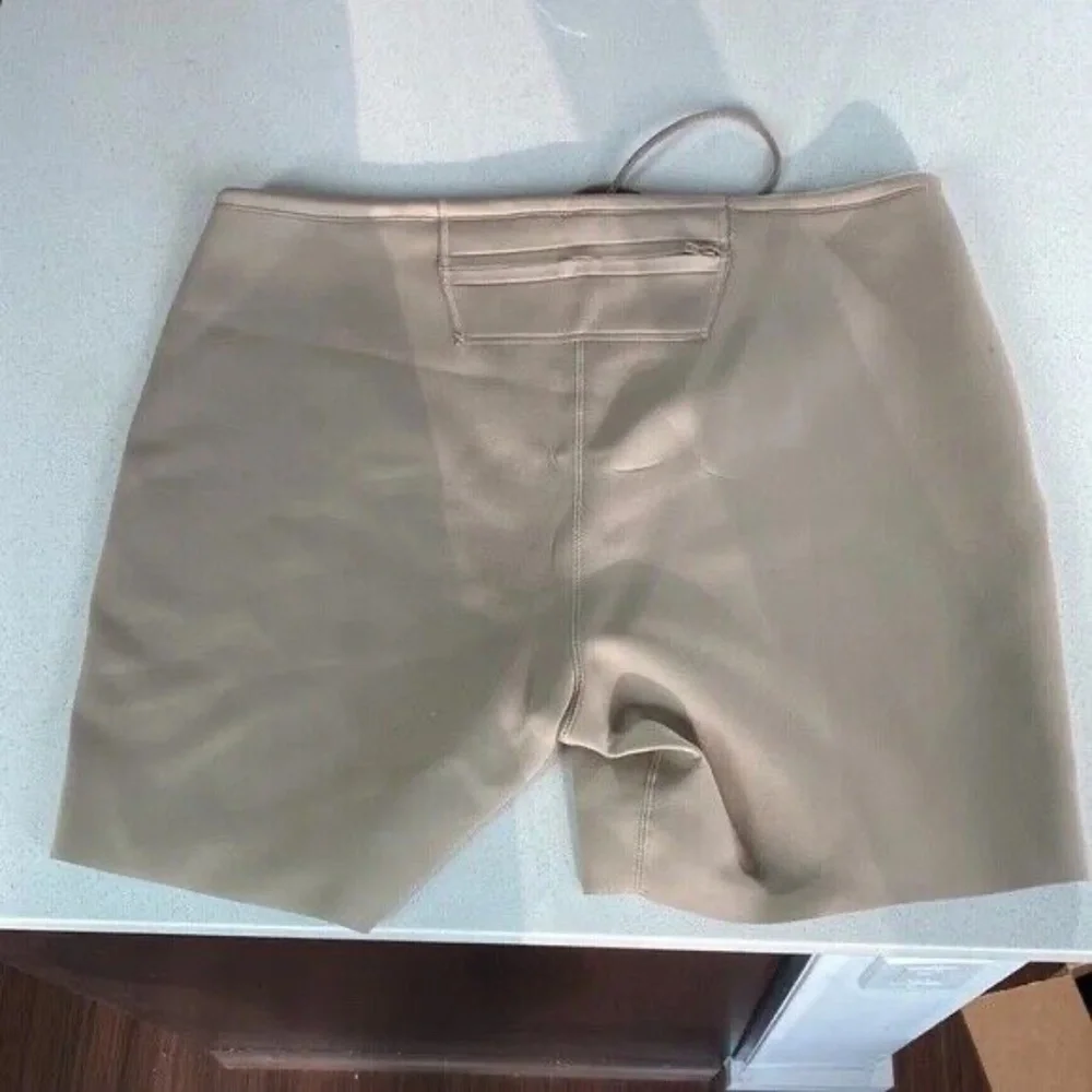 Skims Swim Mid Thigh Scuba Shorts Desert 4X Plus Size Swim Shorts Kim Kardashian